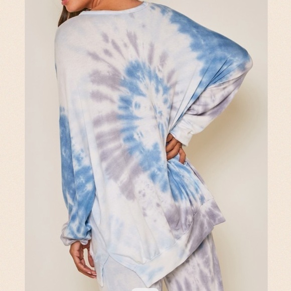 Ivory/blue & Grey Spiral Tie Dye Sweatshirt - Picture 10 of 16
